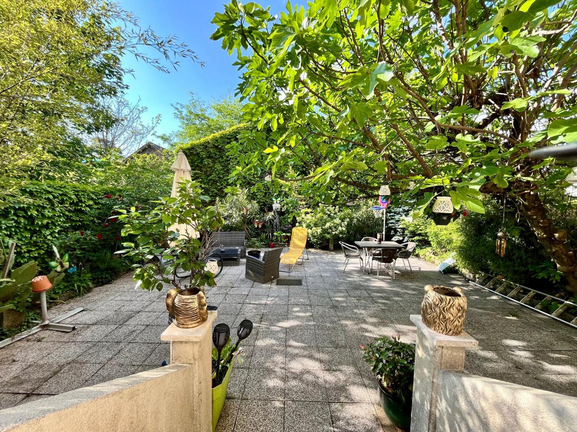 La Casa, Acces Terrasse De L'Etablissement Daire Rives  Dış mekan fotoğraf